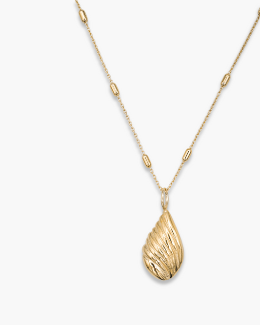 Granny Vintage Necklace Gold