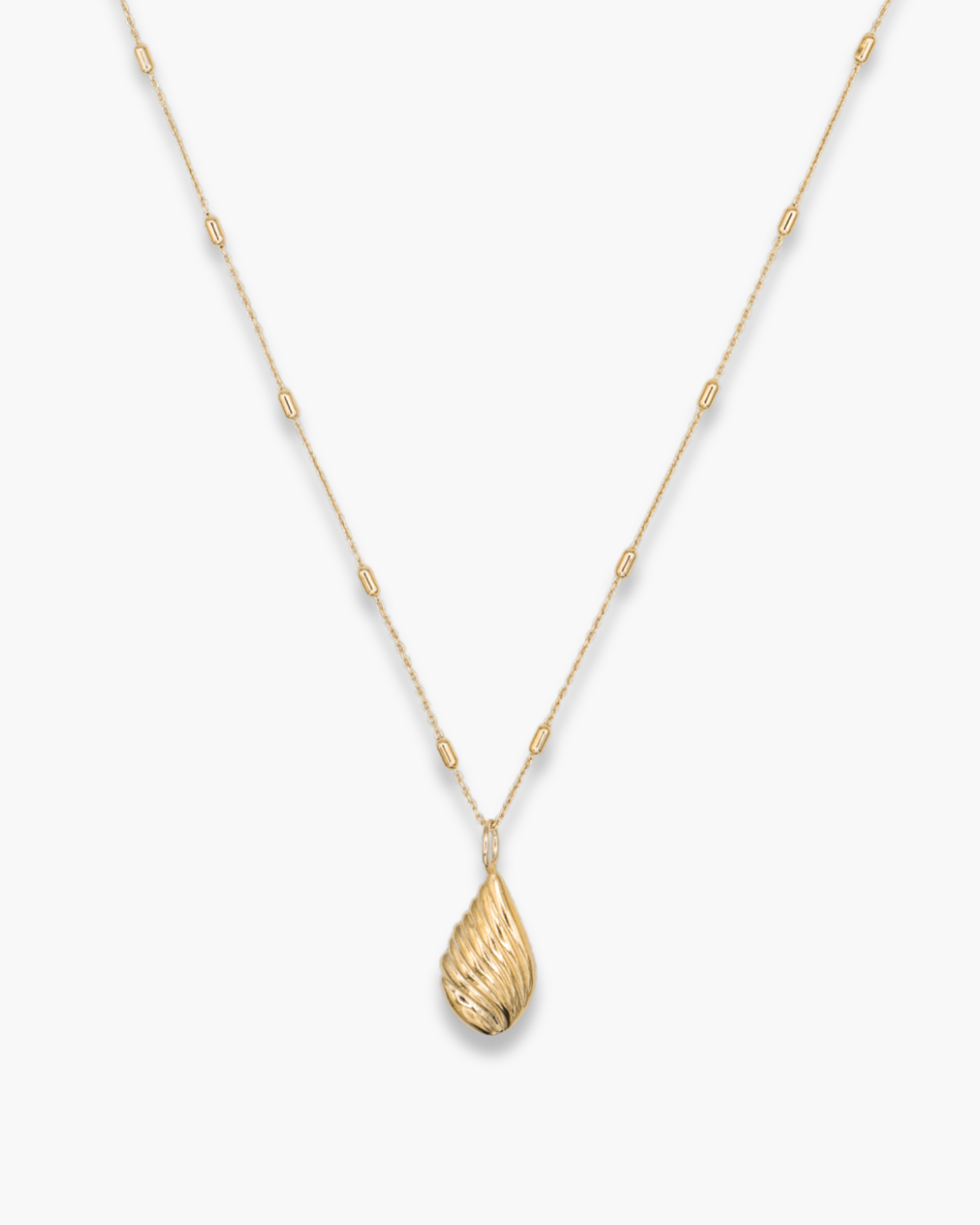 Granny Vintage Necklace Gold