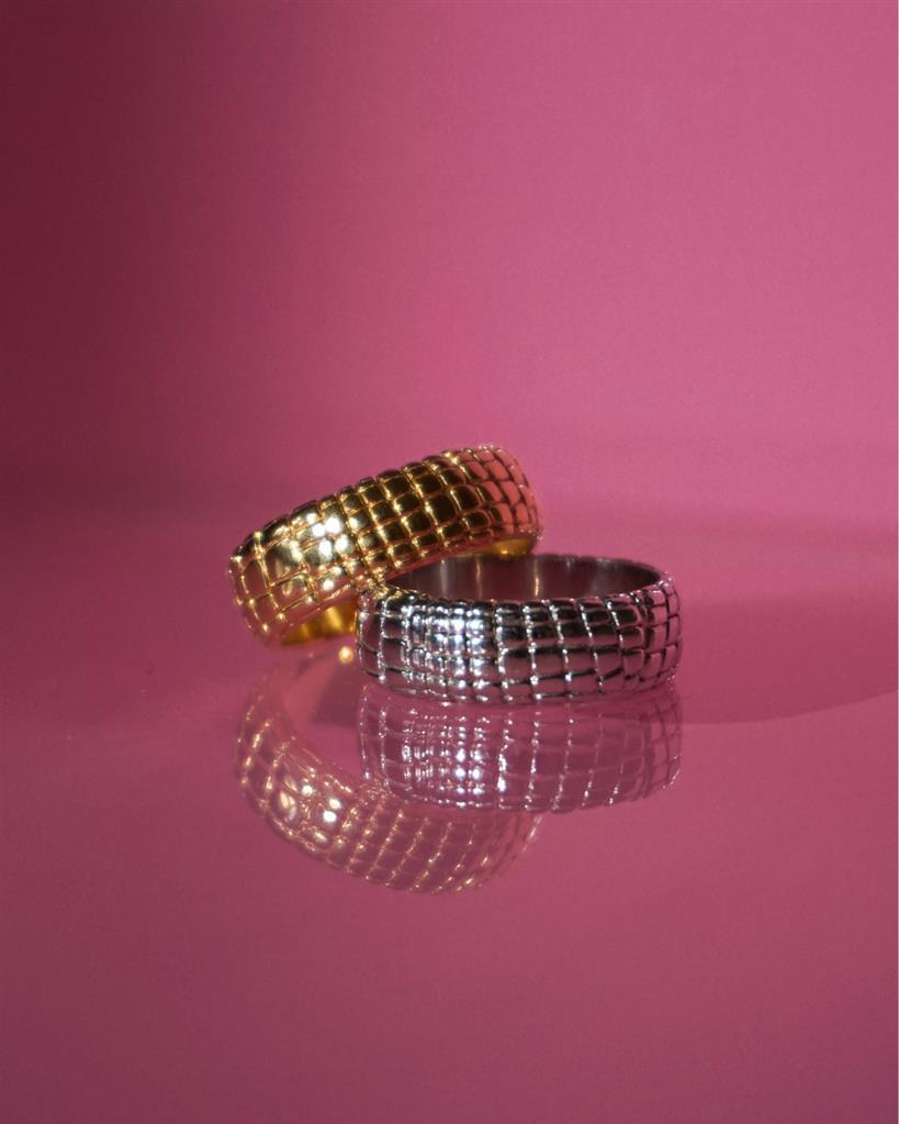 Radiant Reptile Ring Gold