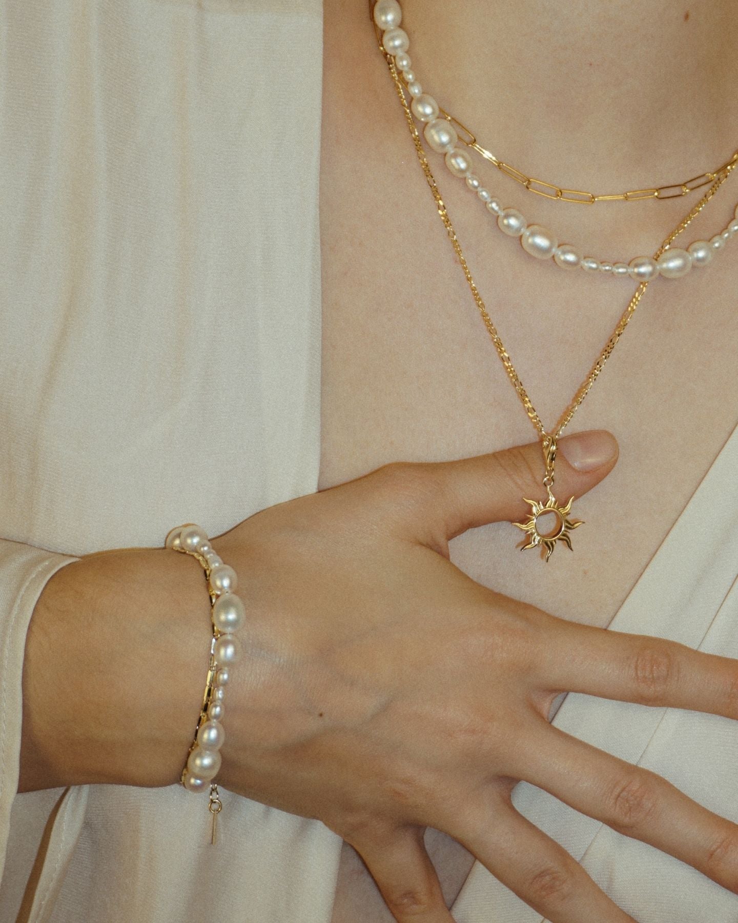 Thru Thick'n'Thin Pearl Bracelet Gold