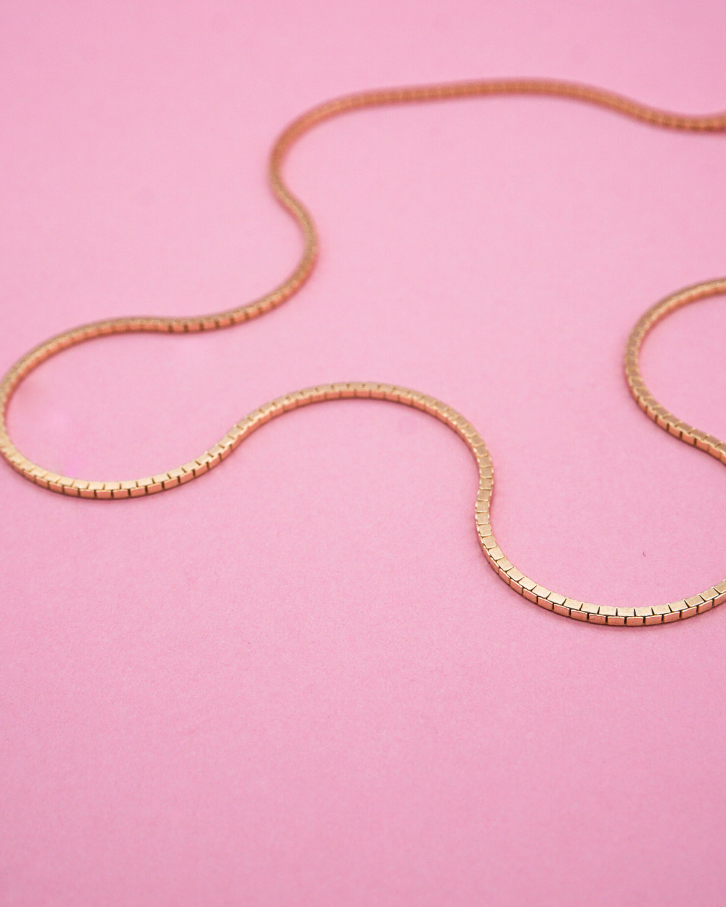 Vibrant Venetian Chain Silver