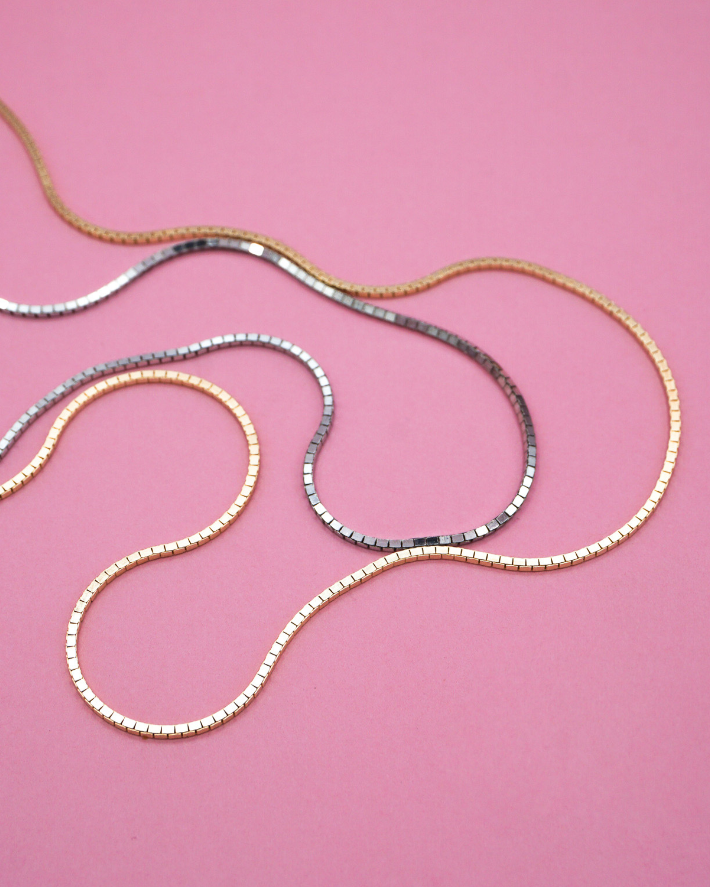 Vibrant Venetian Chain Gold
