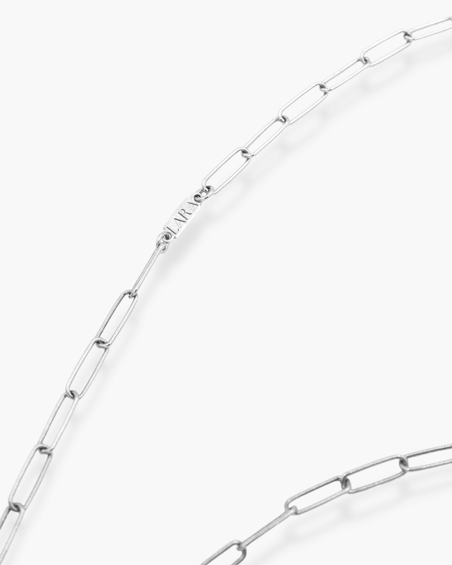 Oval Front Clasp Necklace Silver