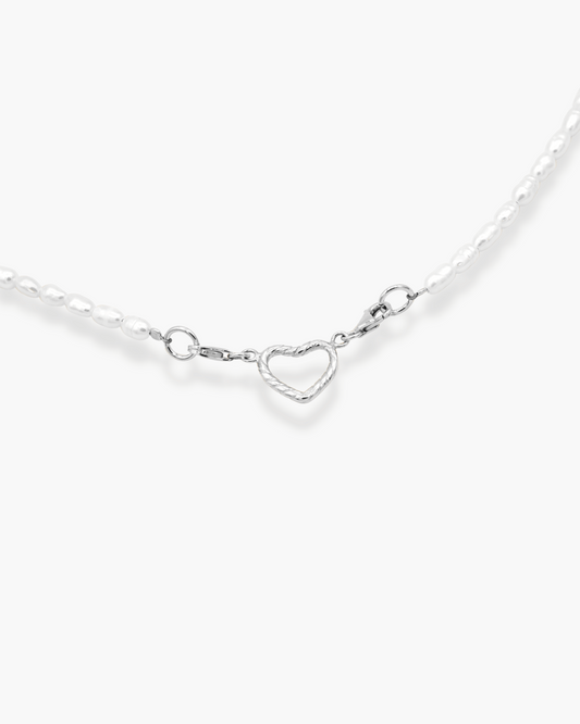 Twistin'n'Turnin' Heart Pearl Necklace Silver