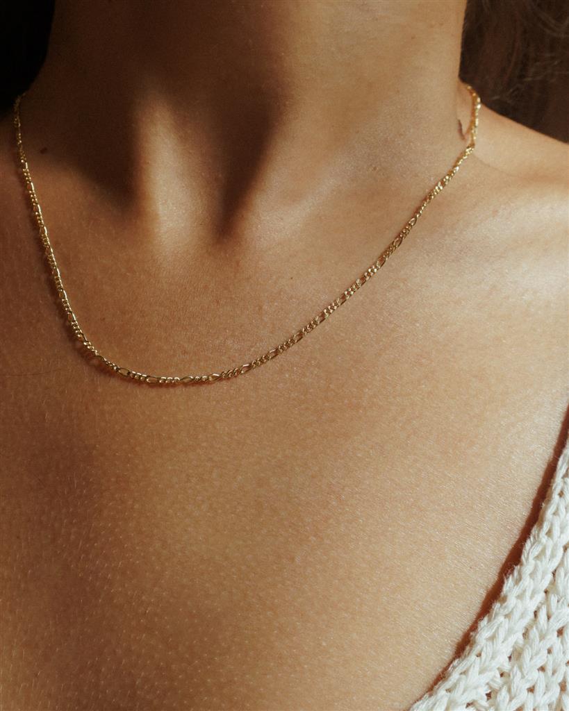 Flirty Figaro Necklace Gold