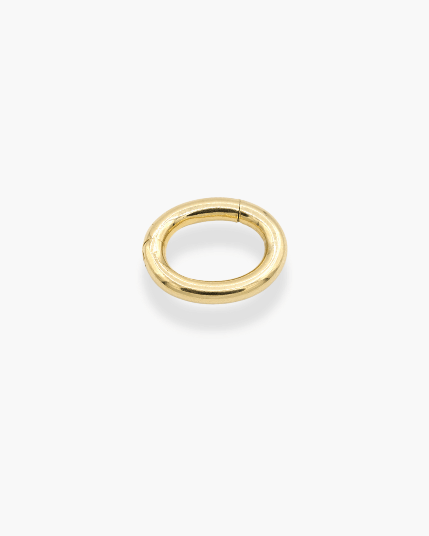 Oval Front Closure Gold