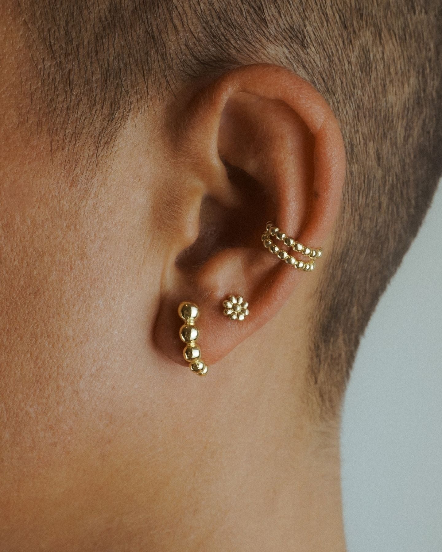 Single Brilliant Beads Ear Stud Gold