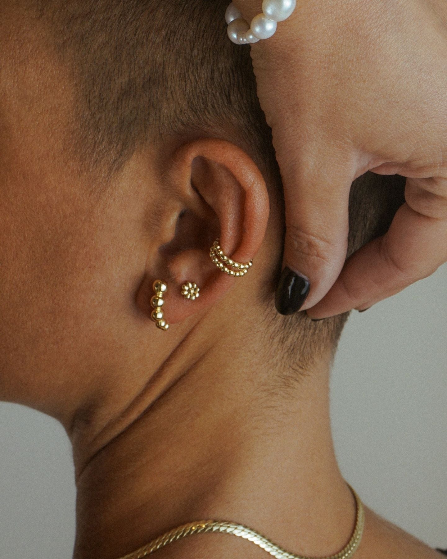Single Brilliant Beads Ear Stud Gold