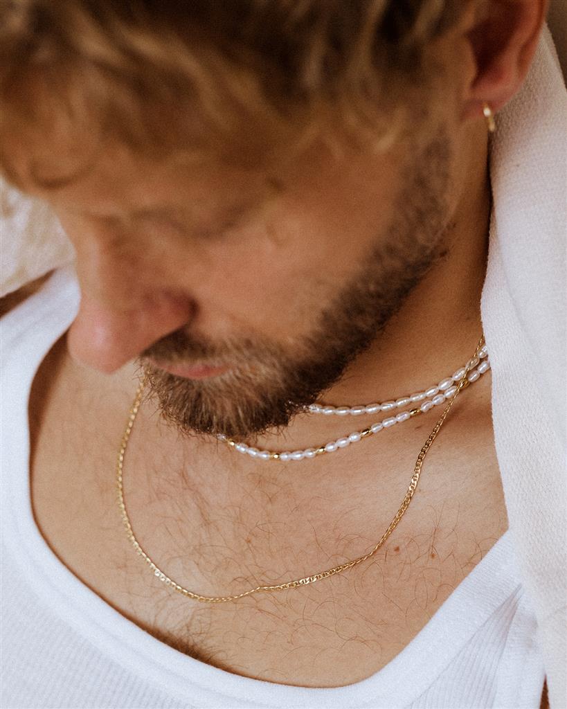 Classy Sweet Pearl Necklace Gold