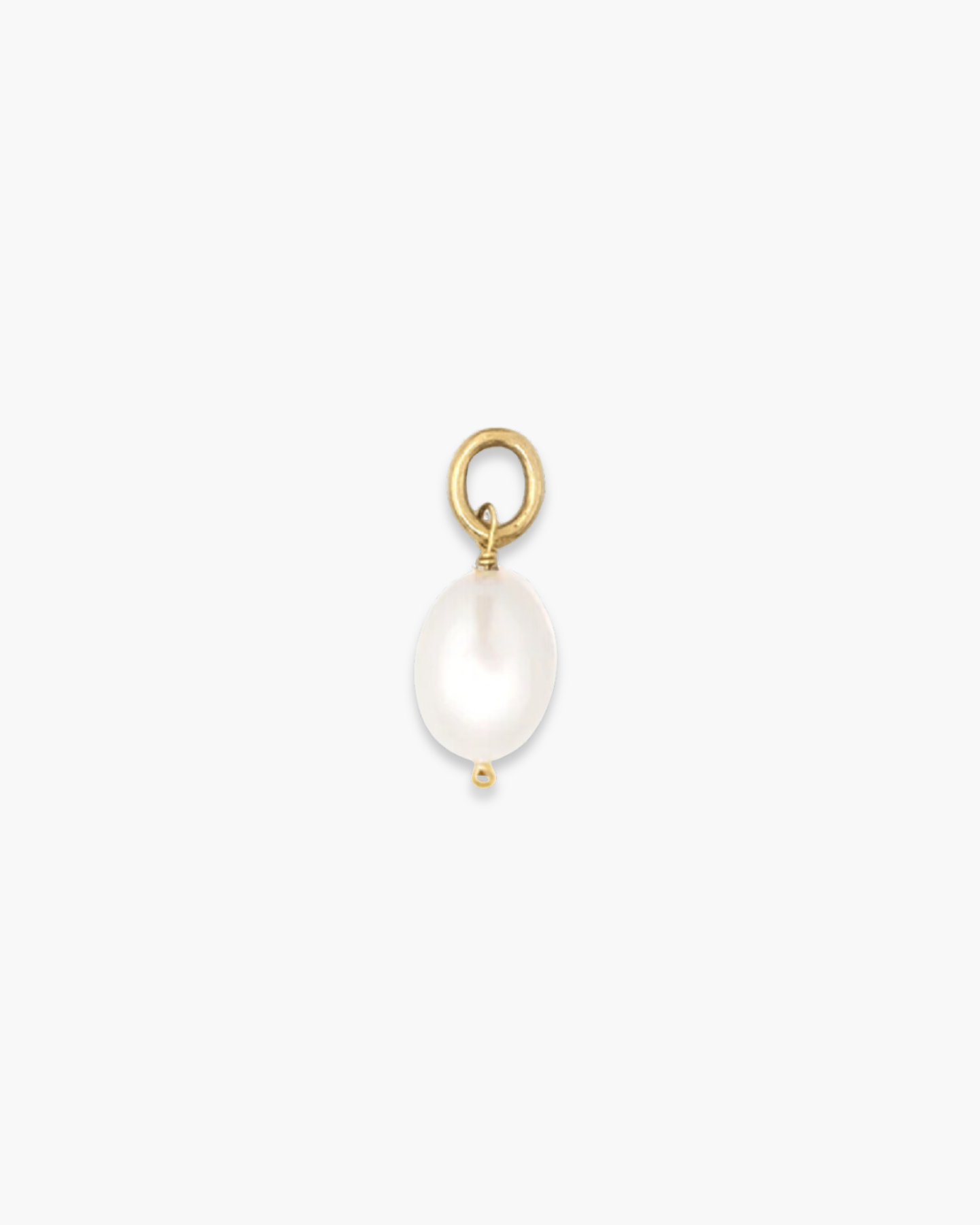 Moonlight Pearl Creolen Charm Gold