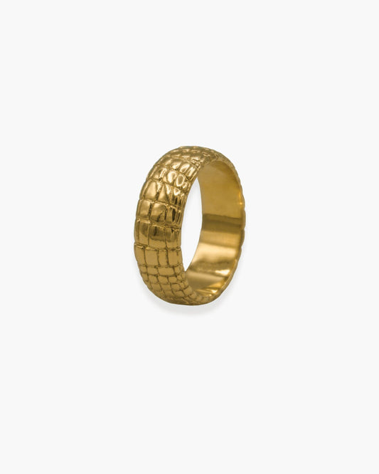 Radiant Reptile Ring Gold