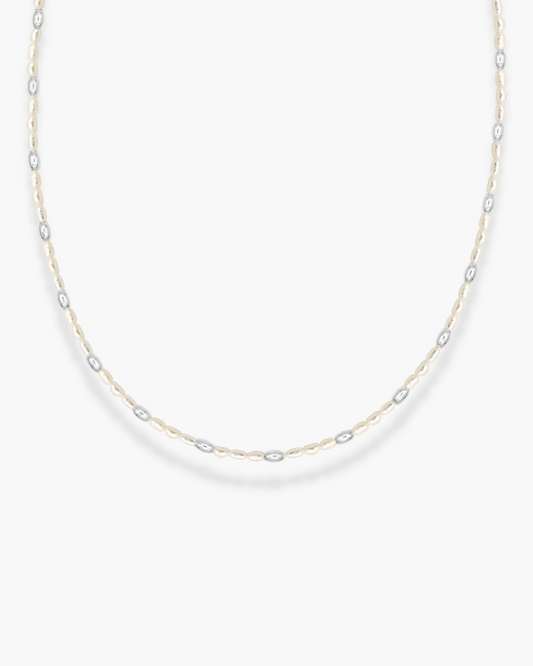 Silvery Pearl Necklace