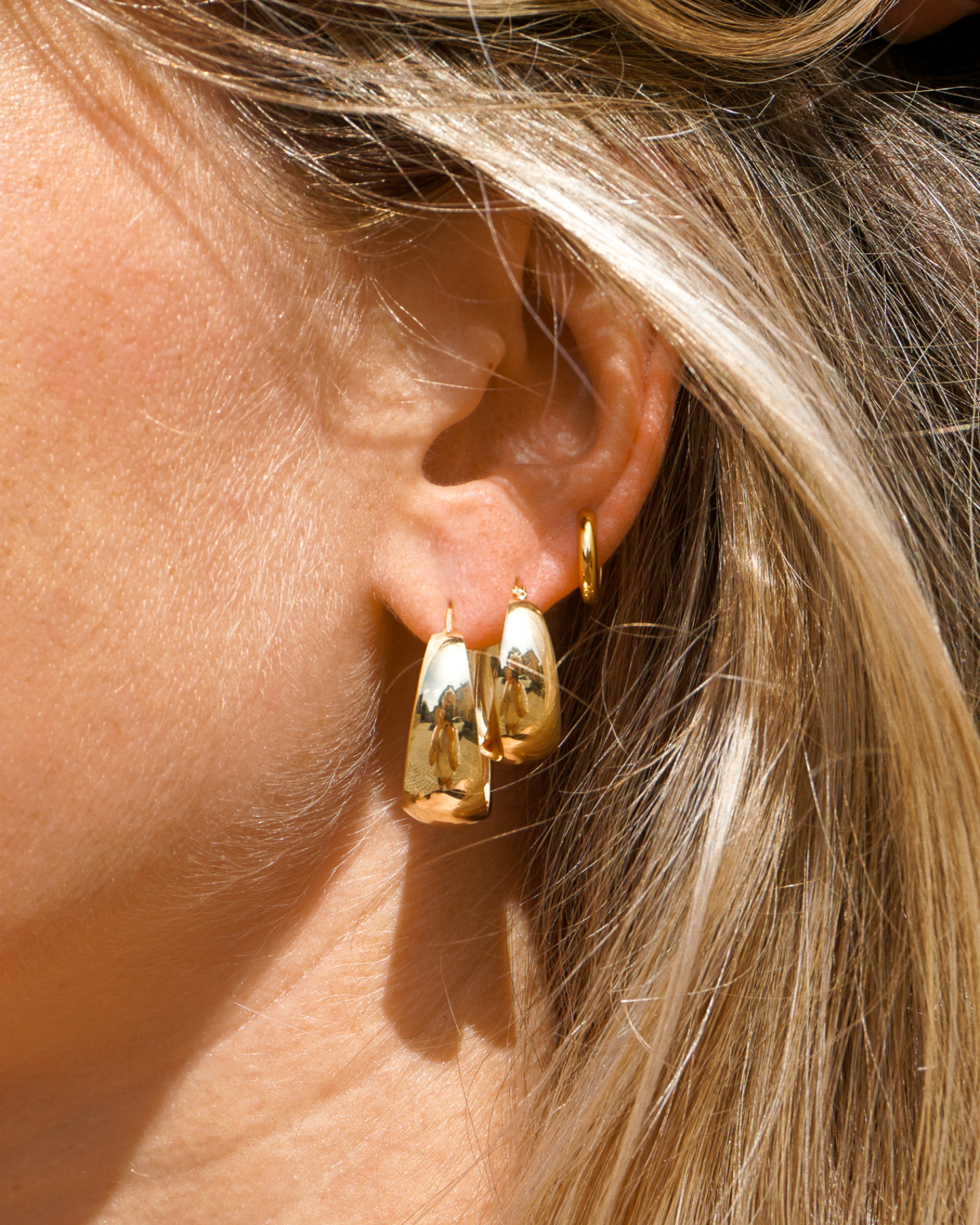 Trianglish Bold Hoops S Gold